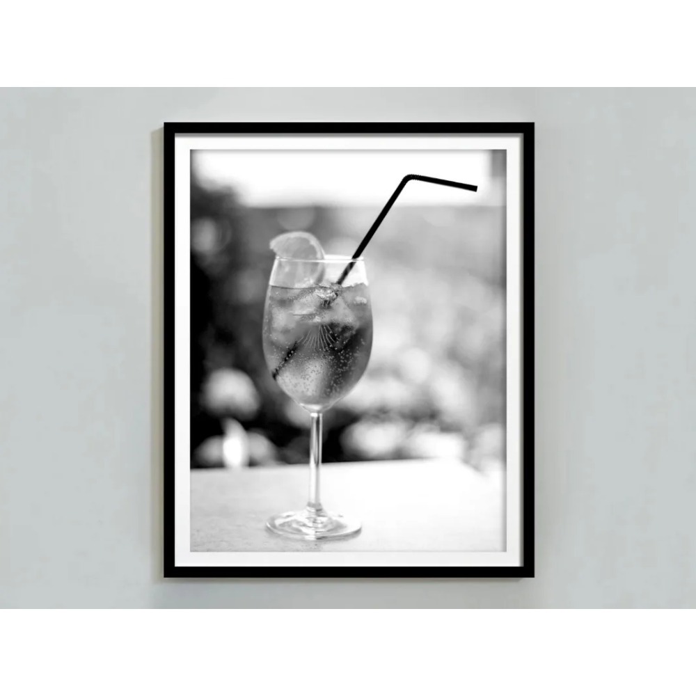 Czarno-biały bar szampan piwo  – Whisky Beer And Wine recenzja i cena